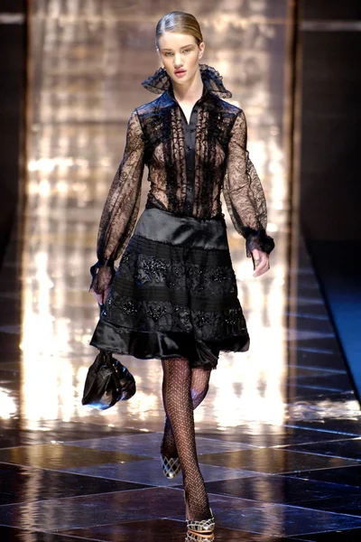 Look 60